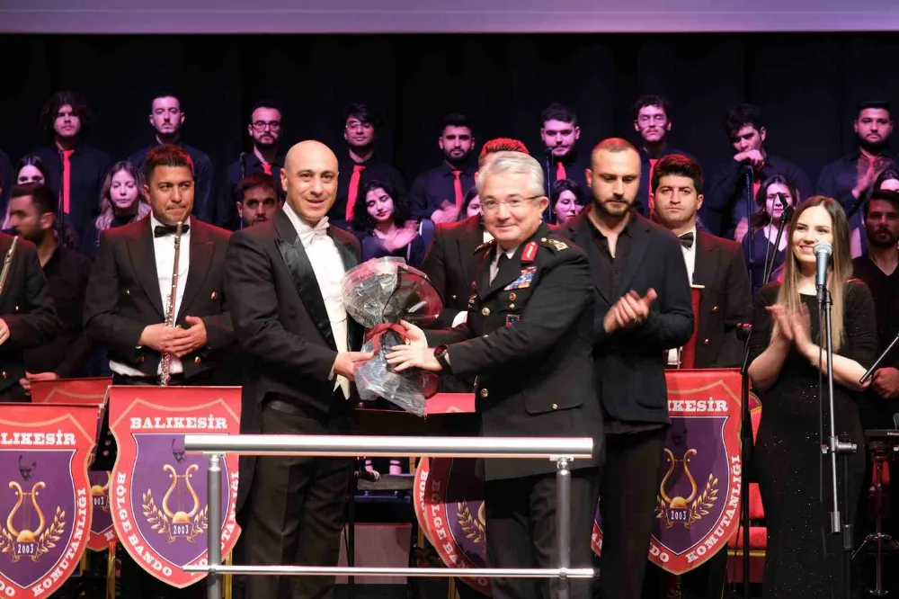 Şehitler Destanı Oratoryosu Balıkesir ve Bursa’da Sahnelendi