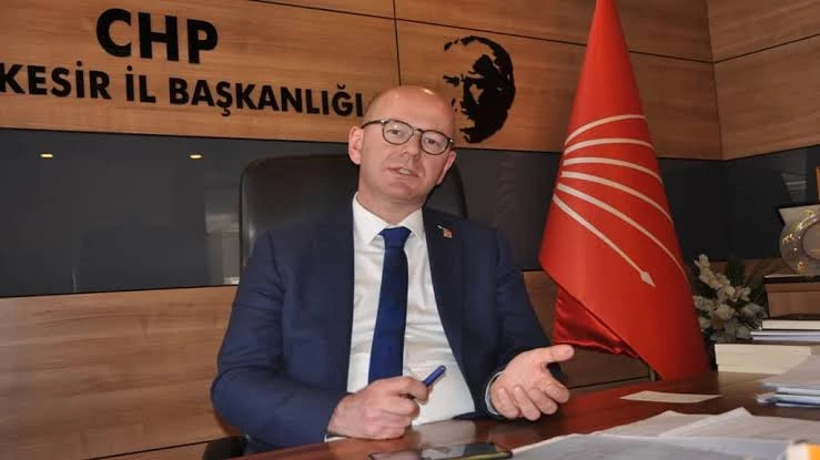 CHP Balıkesir İl Başkanı Serkan Sarı İstifa Edeceğini bildirdi.